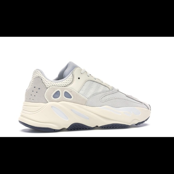yeezy boost 70